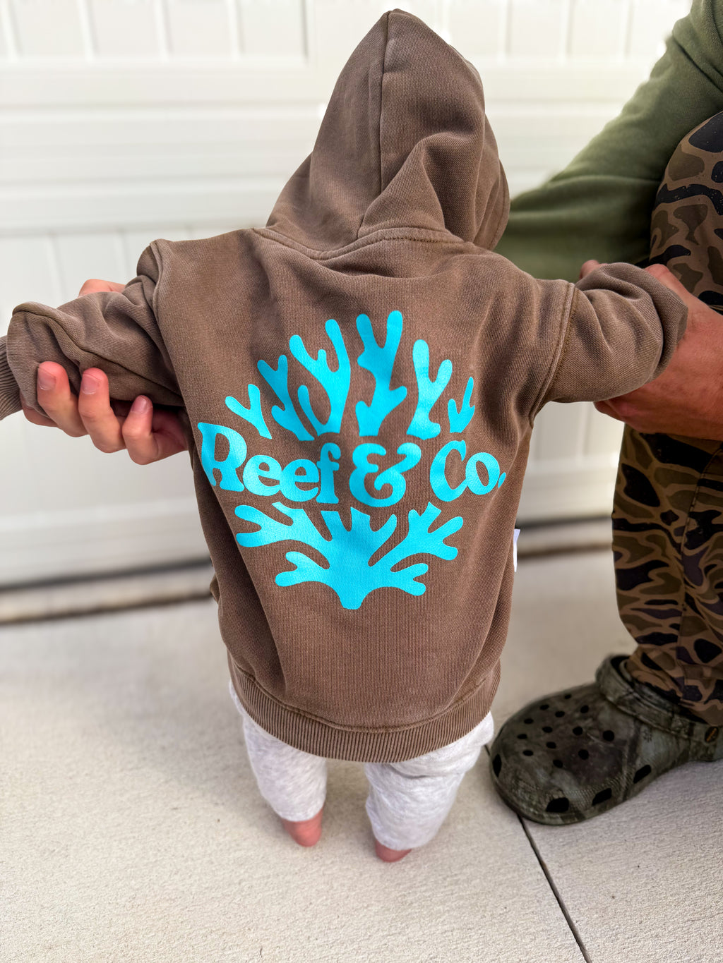 Coastal Hoodie-Acid Wash Brown
