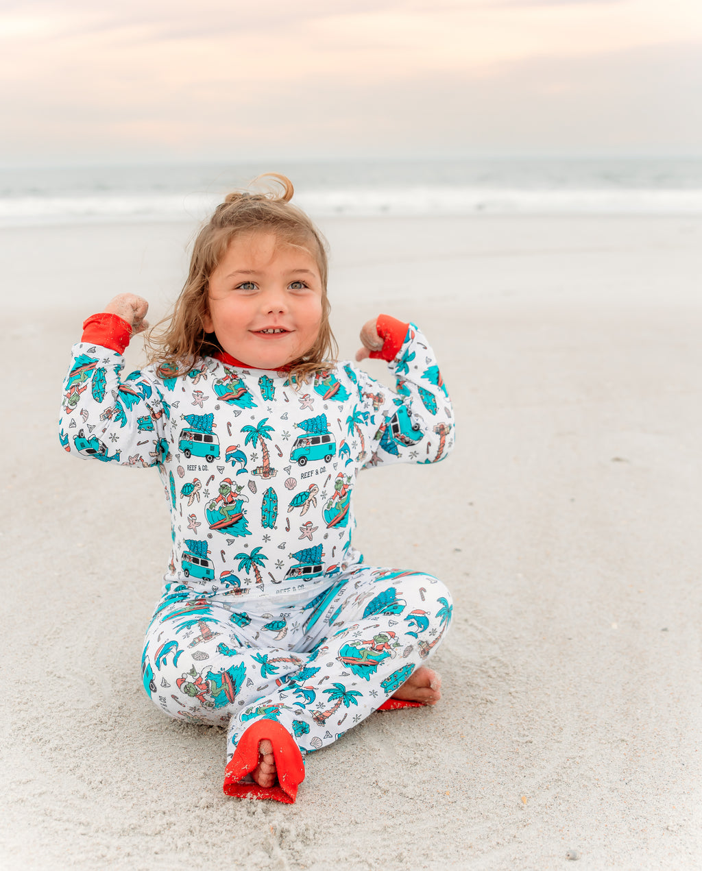 Grinchin’ by the Sea kids jogger pajama set
